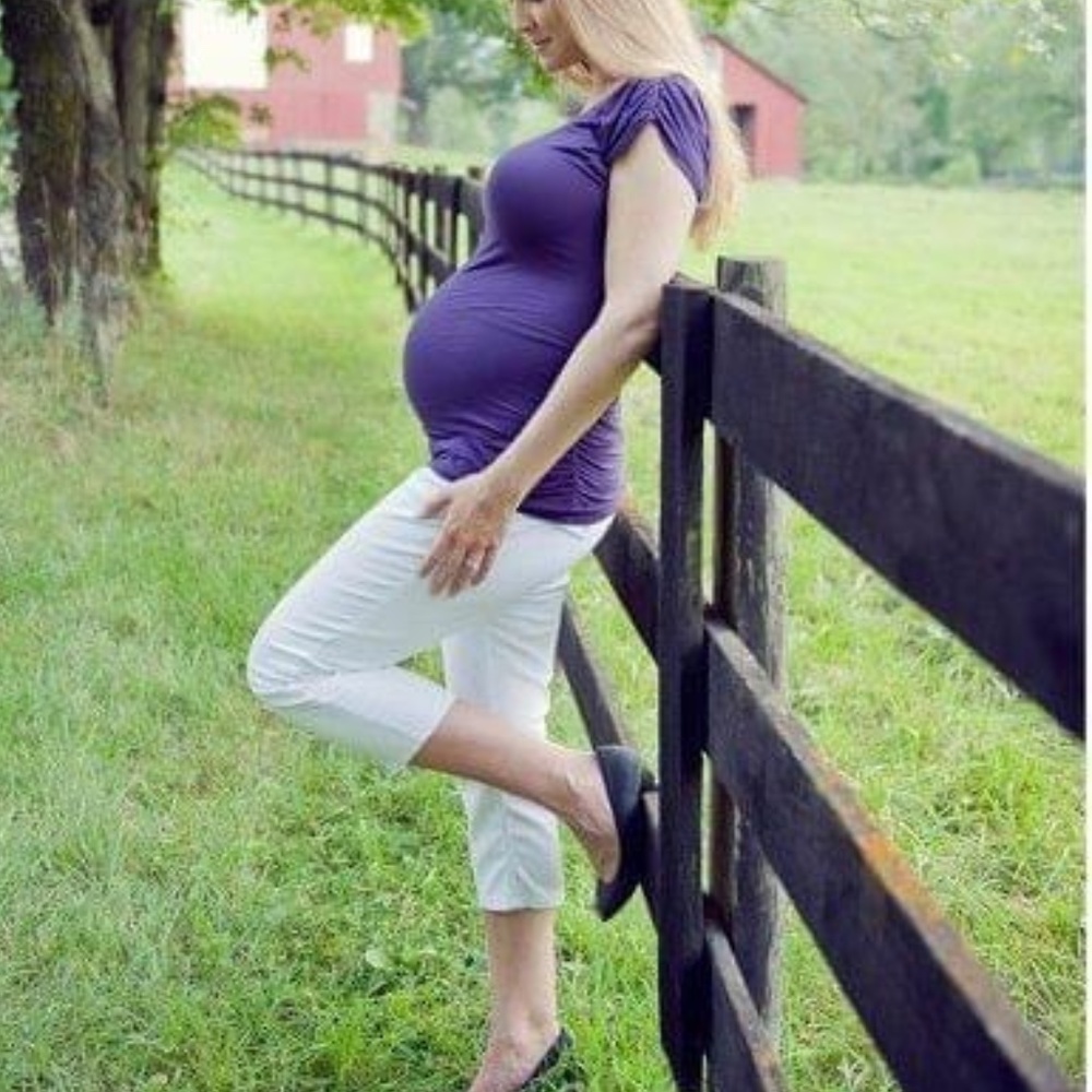 A Pea in the Pod Purple Top